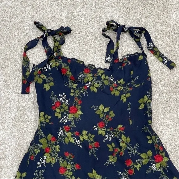 REFORMATION Christine Mini Dress in Bordeaux (Navy Blue W Roses ) Size-10 (B177)